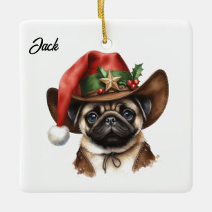 Gepersonaliseerde kerst Pug met Cowboy Santa Hat Keramisch Ornament
