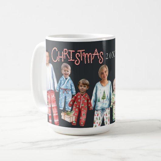 Gepersonaliseerde Kerst Pyjama Foto Mok (Voorkant links)