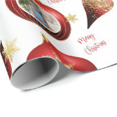 Gepersonaliseerde Kerst Rood Goud Foto Ornament Cadeaupapier (Rol Hoek)