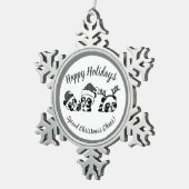 Gepersonaliseerde kerstpanda's tin sneeuwvlok ornament (Rechts)