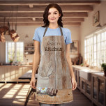 Gepersonaliseerde keuken hout rustieke madeliefje schort<br><div class="desc">Dit ontwerp kan worden gepersonaliseerd door de aanpassingsoptie te kiezen om tekst toe te voegen of andere veranderingen aan te brengen. Als dit product de optie heeft om het ontwerp naar een ander object over te brengen, moet u het ontwerp zo nodig aanpassen. Neem contact met me op colorflowcreations@gmail.com als...</div>