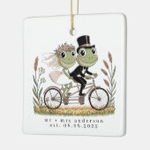 Gepersonaliseerde kikkers op een fiets Huwelijk Keramisch Ornament (Links)