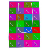 Gepersonaliseerde kleurrijke madeliefjes Floral Ar Medium Cadeauzakje (Achterkant)