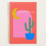 Gepersonaliseerde kleurrijke speelse woestijncactu planner<br><div class="desc">Dit levendige gepersonaliseerde notitieboek heeft een speels woestijngeïnspireerd ontwerp met een gedurfde cactus,  een halve maan en vormen met kleurblokkades in vrolijke tinten. Het spiraalgebonden formaat maakt het perfect voor het noteren van gedachten,  klasnotities of creatieve ideeën. Voeg jouw naam toe voor een uniek en leuk briefpapier dat opvalt.</div>