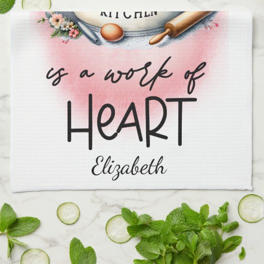 Gepersonaliseerde Koningin van de Keuken Roze Bloe Theedoek (Gevouwen)