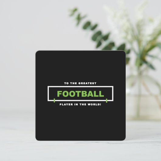Gepersonaliseerde langgroene Football Player Birth Kaart (Staand voorkant)