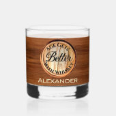 Gepersonaliseerde leeftijd wordt beter met whisky  whisky glas (Achterkant)