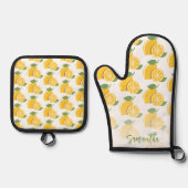 Gepersonaliseerde Lemon Fun Patroon Script Geel Ovenwant & Pannenlap Set (Voorkant)