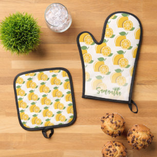 Gepersonaliseerde Lemon Fun Patroon Script Geel Ovenwant & Pannenlap Set