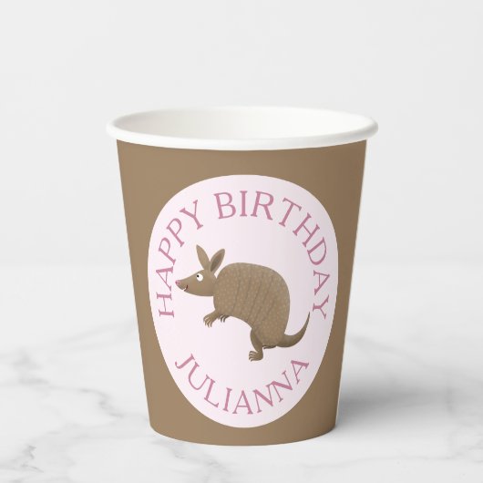 Gepersonaliseerde leuke armadillo happy birthday c papieren bekers (Achterkant)