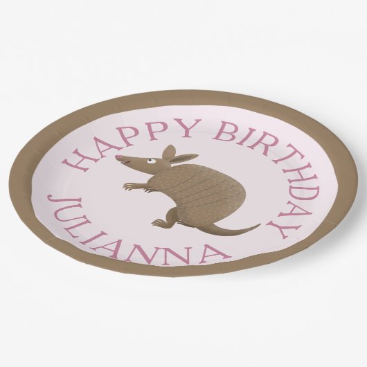 Gepersonaliseerde leuke armadillo happy birthday c papieren bordje (Gekanteld)