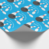 Gepersonaliseerde leuke bowling Verjaardagsfeest t Cadeaupapier (Hoek)