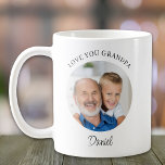 Gepersonaliseerde liefde je opa foto koffiemok<br><div class="desc">Deze stijlvolle Grandfather-mok zegt "Love you Grandpa" en is eenvoudig aan te passen met jouw naam en foto. Maakt een speciaal cadeau voor een speciale grootouder.</div>
