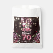 Gepersonaliseerde magenta wijn 70e verjaardag bedankzakje (Voorkant)