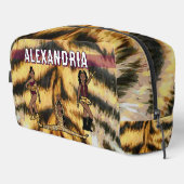 Gepersonaliseerde Majorette Dancer Maroon Tiger #1 Toilettasje (Rechterhoek)