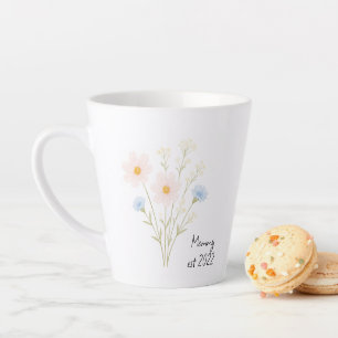 Gepersonaliseerde mama Est. Mok met Pastel Wildflo