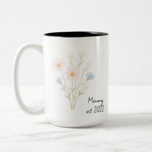 Gepersonaliseerde mama Est. Mok met Pastel Wildflo