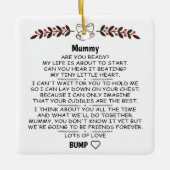 Gepersonaliseerde mama om tegen Baby-kerst te zijn Keramisch Ornament (Voorkant)