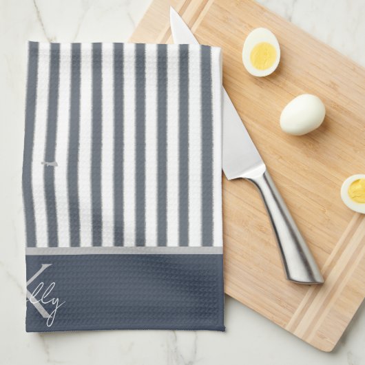 Gepersonaliseerde marineblauw gestreepte keukenhan theedoek (Quarter Fold)