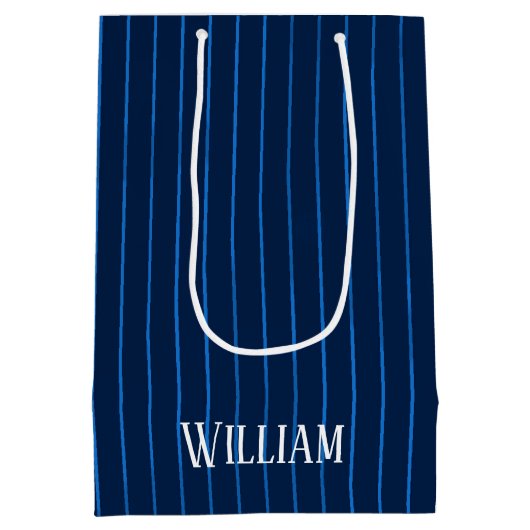 Gepersonaliseerde marineblauwe instripes medium cadeauzakje (Achterkant)