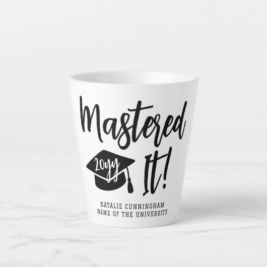 Gepersonaliseerde Masters Degree Afstuderen beheer Latte Mok (Voorkant)