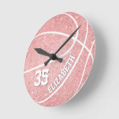 gepersonaliseerde meisjes roze basketbal ronde klok (Hoek)
