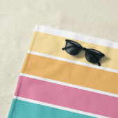 Gepersonaliseerde Meisjes Weekend Gevoel Beachy Strandlaken (In situ)