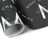 Gepersonaliseerde Merry Christmas Black Monogram Cadeaupapier (Rol Hoek)