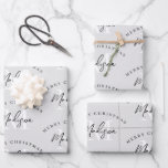 Gepersonaliseerde Merry Christmas Grey Monogram Inpakpapier Vel<br><div class="desc">Een gepersonaliseerd "Merry Christmas" monogram ontwerp met een Xmas grijze achtergrondkleur. Een ideaal feestelijk ontwerp op maat voor het vakantieseizoen. Pas het monogram aan en maak het uw eigen!</div>