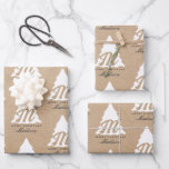 Gepersonaliseerde Merry Christmas Kraft Monogram T Inpakpapier Vel<br><div class="desc">Een gepersonaliseerde "Merry Christmas" monogram boomontwerp met een Xmas een kraft bruin papier look achtergrond. Een ideaal feestelijk ontwerp op maat voor het vakantieseizoen. Pas het monogram aan en maak het uw eigen!</div>