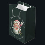 Gepersonaliseerde Merry Pink Christmas Santa retro Medium Cadeauzakje<br><div class="desc">Roze Vakantie cadeau tas met een waterverf glimlachende roze Santa,  gepersonaliseerd met jouw naam.</div>