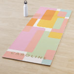 Gepersonaliseerde Mid-Century Moderne Pastels Geom Yogamat<br><div class="desc">Verbeter uw praktijk met deze gepersonaliseerde mid-century yogamat met een abstract geometrisch ontwerp in zachte pasteltinten. De speelse mix van perzik,  roze,  munt en mosterd creëer is een rustgevende maar stijlvolle esthetiek,  perfect voor yoga,  pilates of meditatie. Personaliseer met een naam voor een uniek en inspirerend fitnessaccessoire.</div>