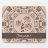 Gepersonaliseerde Mocha Rococo Revival Dot Mandala Muismat (Voorkant)