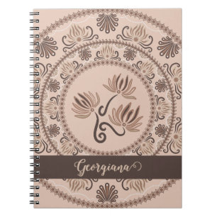 Gepersonaliseerde Mocha Rococo Revival Dot Mandala Notitieboek