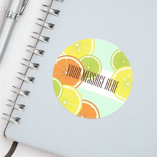 Gepersonaliseerde moderne mint-groene citrusvrucht ronde sticker