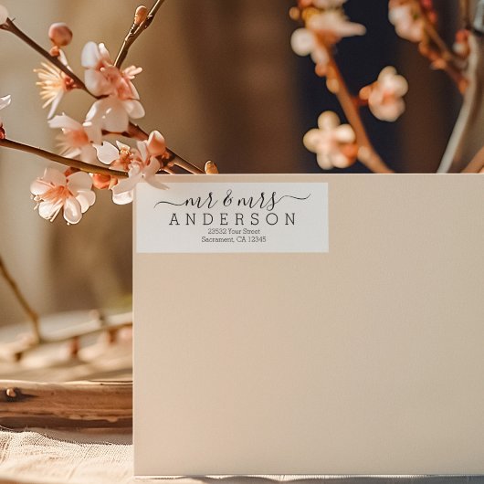 Gepersonaliseerde Moderne Mr. en Mrs. Familienaam  Etiket