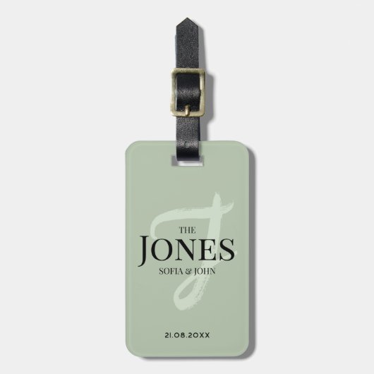 Gepersonaliseerde Moderne Sage Groene Monogram Pas Bagagelabel (Voorkant verticaal)