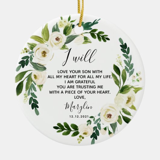 Gepersonaliseerde Moeder van de Groom White Floral Keramisch Ornament (Voorkant)