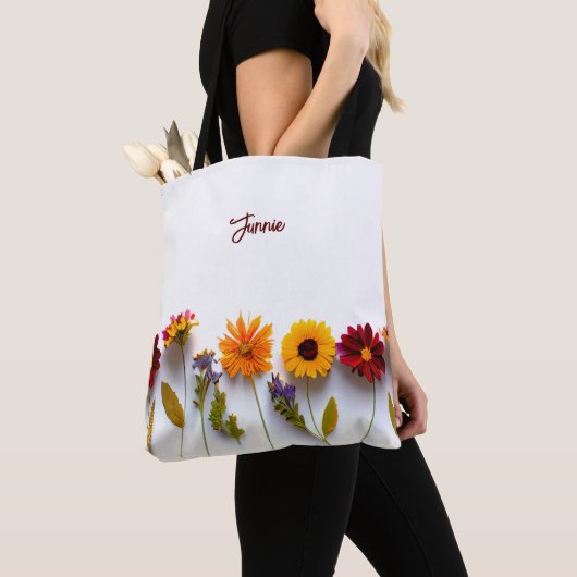Gepersonaliseerde Monogram Bloemen Gift voor Haar Tote Bag (Dichtbij)