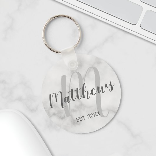 Gepersonaliseerde monogram- en familienaam marmer sleutelhanger