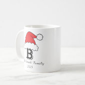 Gepersonaliseerde Monogram Familie Kerstman Hoed K Koffiemok (Voorkant links)