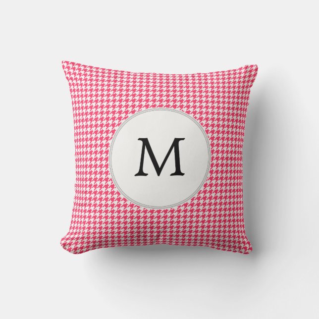 Gepersonaliseerde Monogram Houndstooth Roze en Wit Kussen (Voorkant)