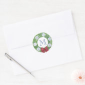 Gepersonaliseerde Monogram Kerstmis Boxwood krans Ronde Sticker (Envelop)