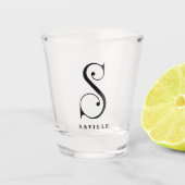 Gepersonaliseerde Monogram Letter S met achternaam Shot Glas (Voorkant)