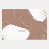 Gepersonaliseerde Monogram Mocha Bruin Bloemen Huw Inpakpapier Vel (Voorkant)