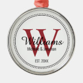 Gepersonaliseerde Monogram Pas getrouwd Rode Melk Metalen Ornament (Voorkant)