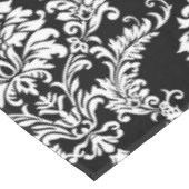 Gepersonaliseerde Monogram Zwart Damsk Bloempatroo Tafelkleed (Gekanteld)