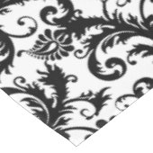 Gepersonaliseerde Monogram Zwart Damsk Bloempatroo Tafelkleed (Gekanteld)