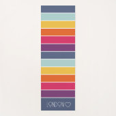 Gepersonaliseerde Monogrammed Kleurrijke Gestreept Yogamat (Voorkant)