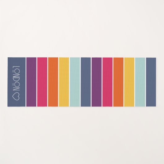 Gepersonaliseerde Monogrammed Kleurrijke Gestreept Yogamat (Voorkant (horizontaal))